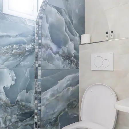 Artemis Village Karterádosz