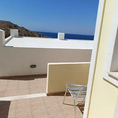 Maison d'hôtes Artemis Village Karterados (Santorini)