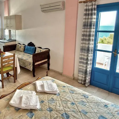 Artemis Village Karterados (Santorini)